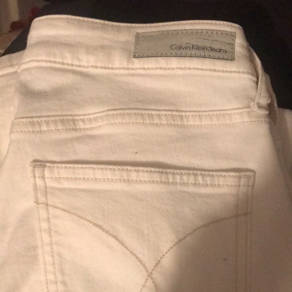 Calvin Klein Skinny Women’s white Ankle Jeans - Picture 6 of 10